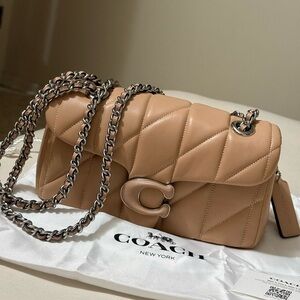 ❌ S O L D ❌ Coach Quilted Tabby 20